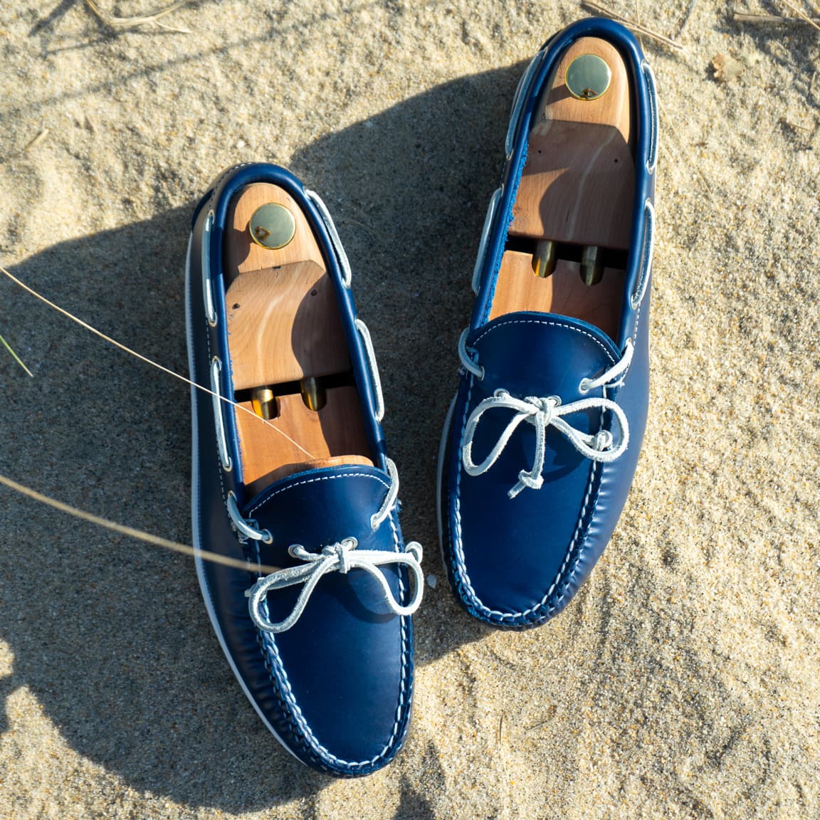 Dexter USA Moccasin - Navy Oiled Leather - White Boat Sole