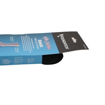 FD390BLK side profile of product packaging which shows the size chart.

Small is for womens 4-9 or men 3-8.5

Medium is for Women 10-13 or men 9-12.

Large is for WOment 13+ or men 12+